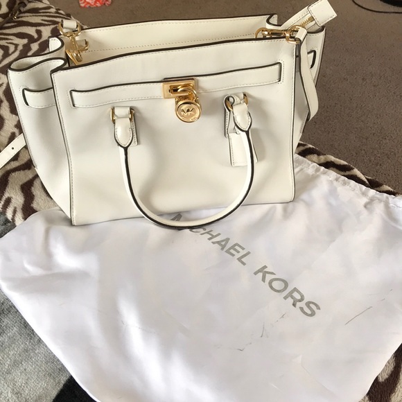 MK purse - Picture 1 of 6